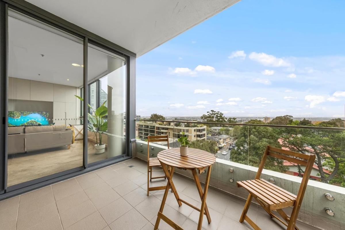Stunning Waterview 2bed North * Sydney